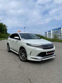 TOYOTA HARRIER в г.Чита