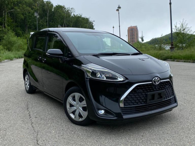 TOYOTA SIENTA в г.Воронеж