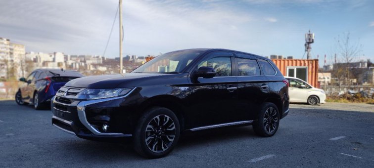 Mitsubishi OUTLANDER в г.Владивосток