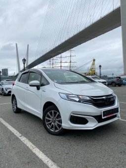HONDA FIT HYBRID 4WD в г.Вилючинск