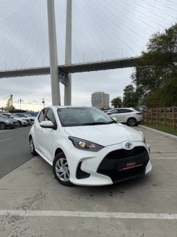 TOYOTA YARIS в п.Ливадия