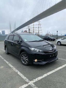 TOYOTA WISH 4WD в г.Вилючинск