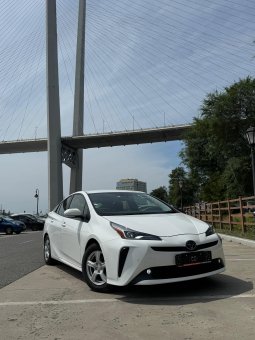 TOYOTA PRIUS 4WD в Камчатский край